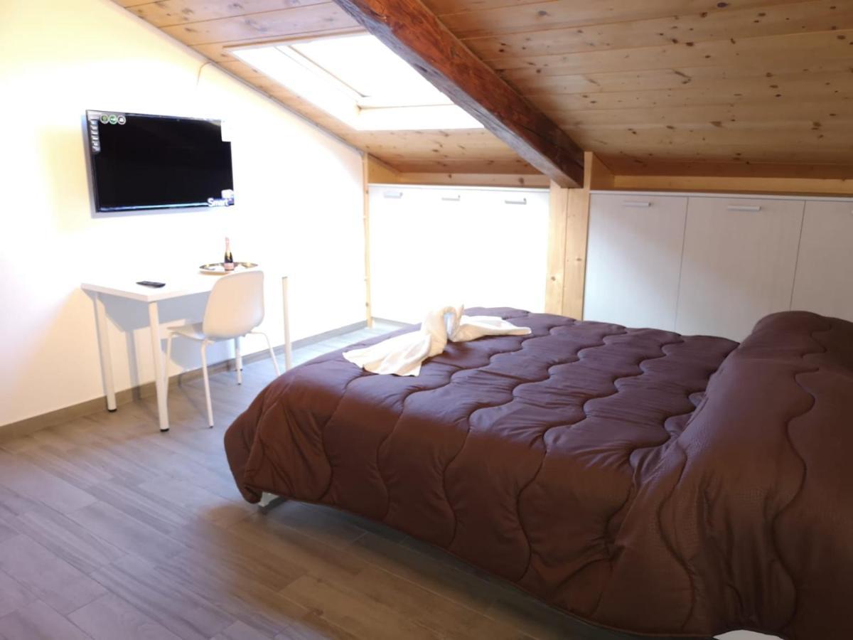 נאפולי Cuore Partenopeo B&B מראה חיצוני תמונה