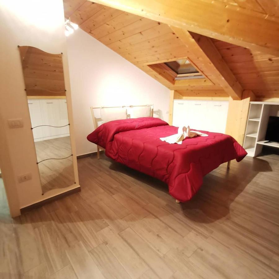נאפולי Cuore Partenopeo B&B מראה חיצוני תמונה