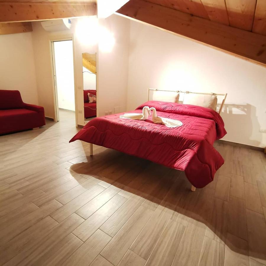 נאפולי Cuore Partenopeo B&B מראה חיצוני תמונה