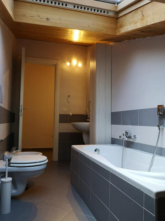 נאפולי Cuore Partenopeo B&B מראה חיצוני תמונה